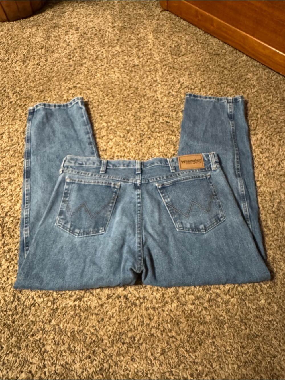 Wrangler Light Blue Straight Leg Men's Jeans